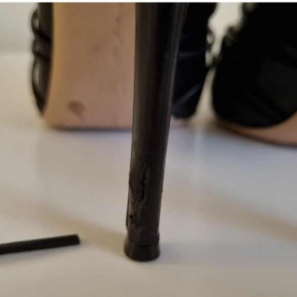 #32 Gianvito Rossi Black Leather Pointy  lace-up booties (heels) Witchy Cool - Picture 8 of 16